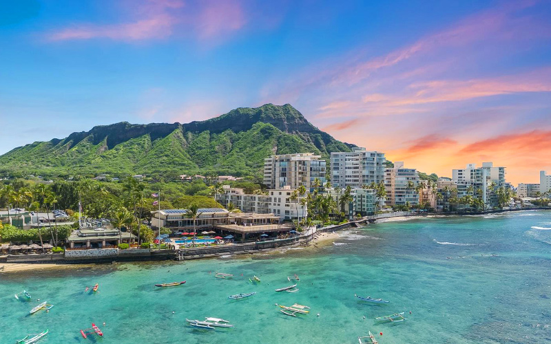 Buy Condos / Townhomes
